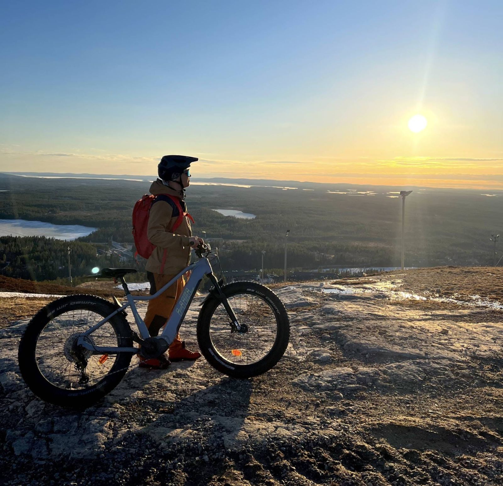 Vuokraa välineitä